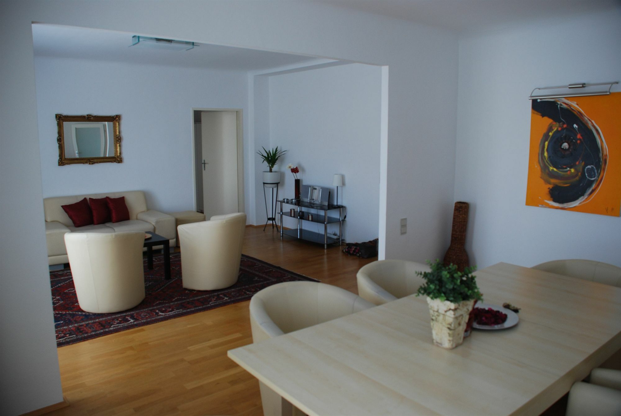Duschel Apartments City Center Wina Bagian luar foto