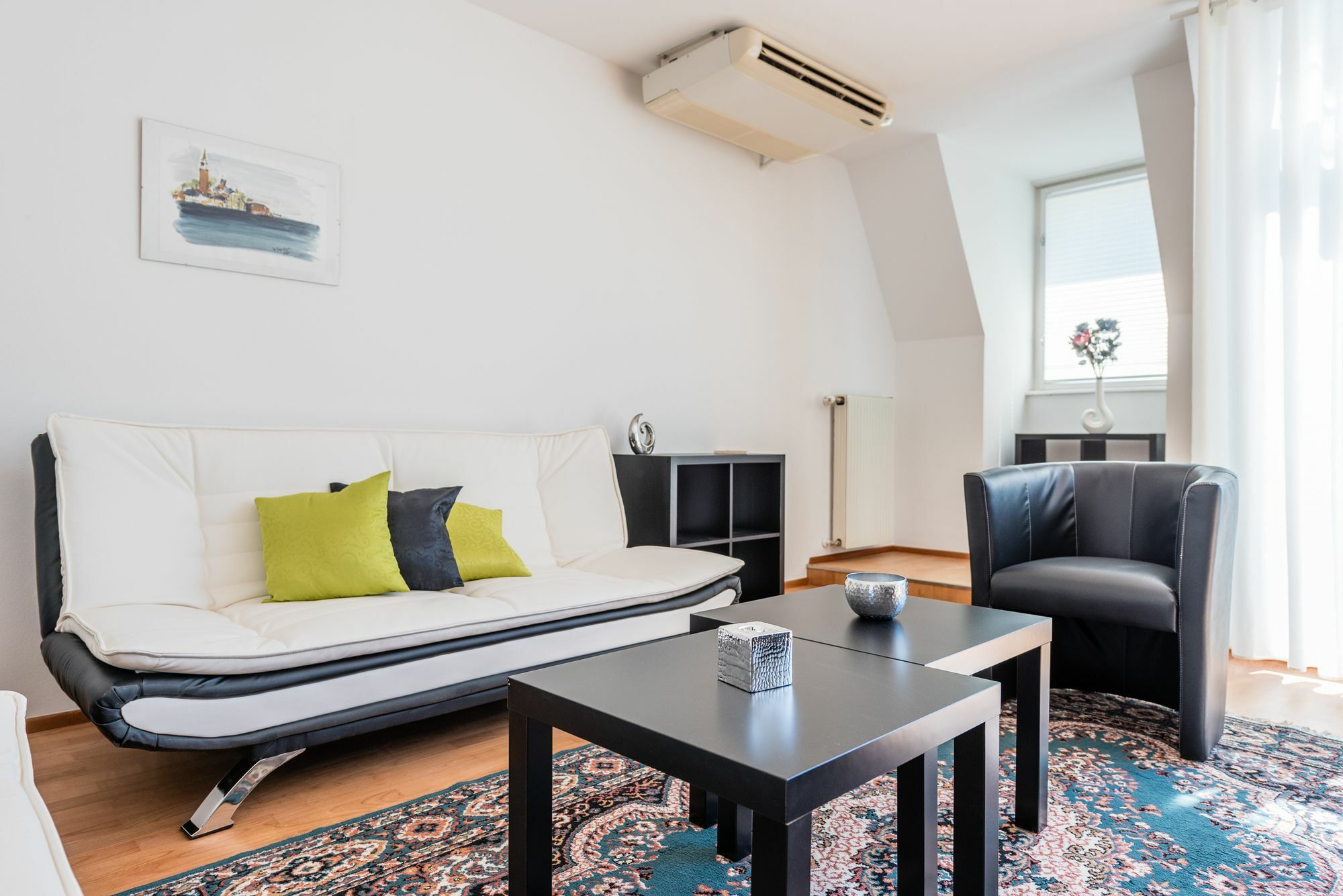 Duschel Apartments City Center Wina Bagian luar foto