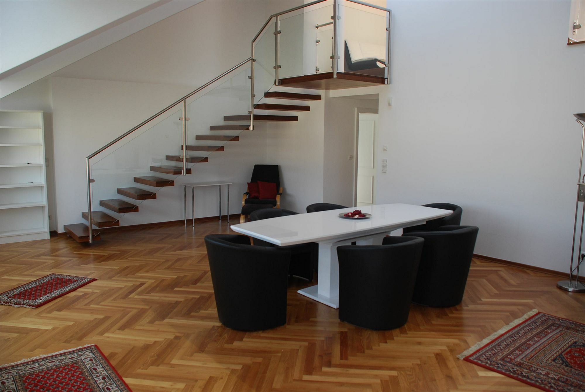 Duschel Apartments City Center Wina Bagian luar foto