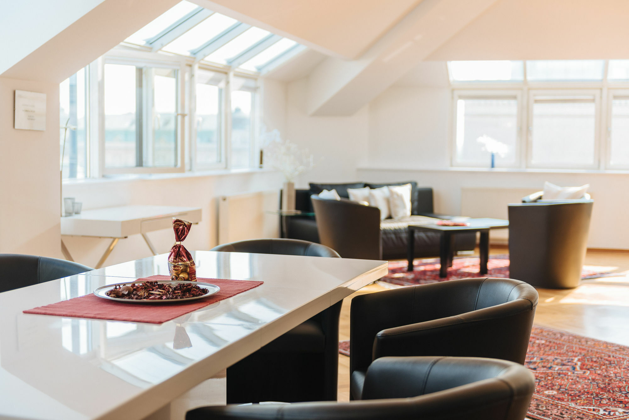 Duschel Apartments City Center Wina Bagian luar foto
