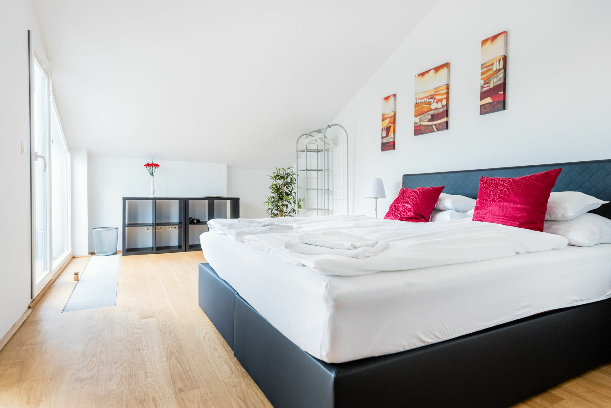 Duschel Apartments City Center Wina Bagian luar foto