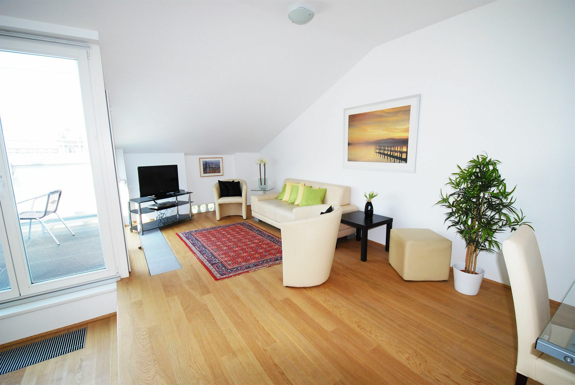 Duschel Apartments City Center Wina Bagian luar foto