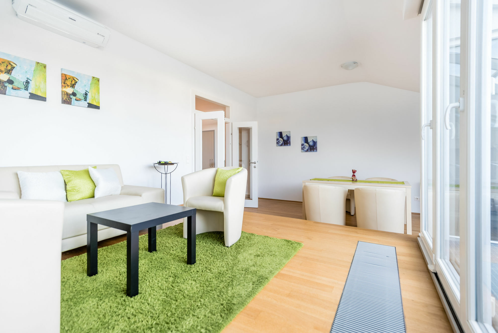 Duschel Apartments City Center Wina Bagian luar foto